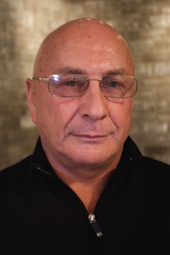 Boris Neyfeld, Russian Godfather
Brighton Beach, Brooklyn
Boris Neyfeld, Russian Godfather
Brighton Beach, Brooklyn