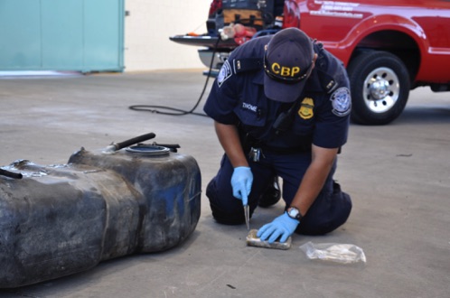US Customs discover weed in a petrol tank, US-Mexico Border, Drugs Inc
US Customs discover weed in a petrol tank, US-Mexico Border, Drugs Inc